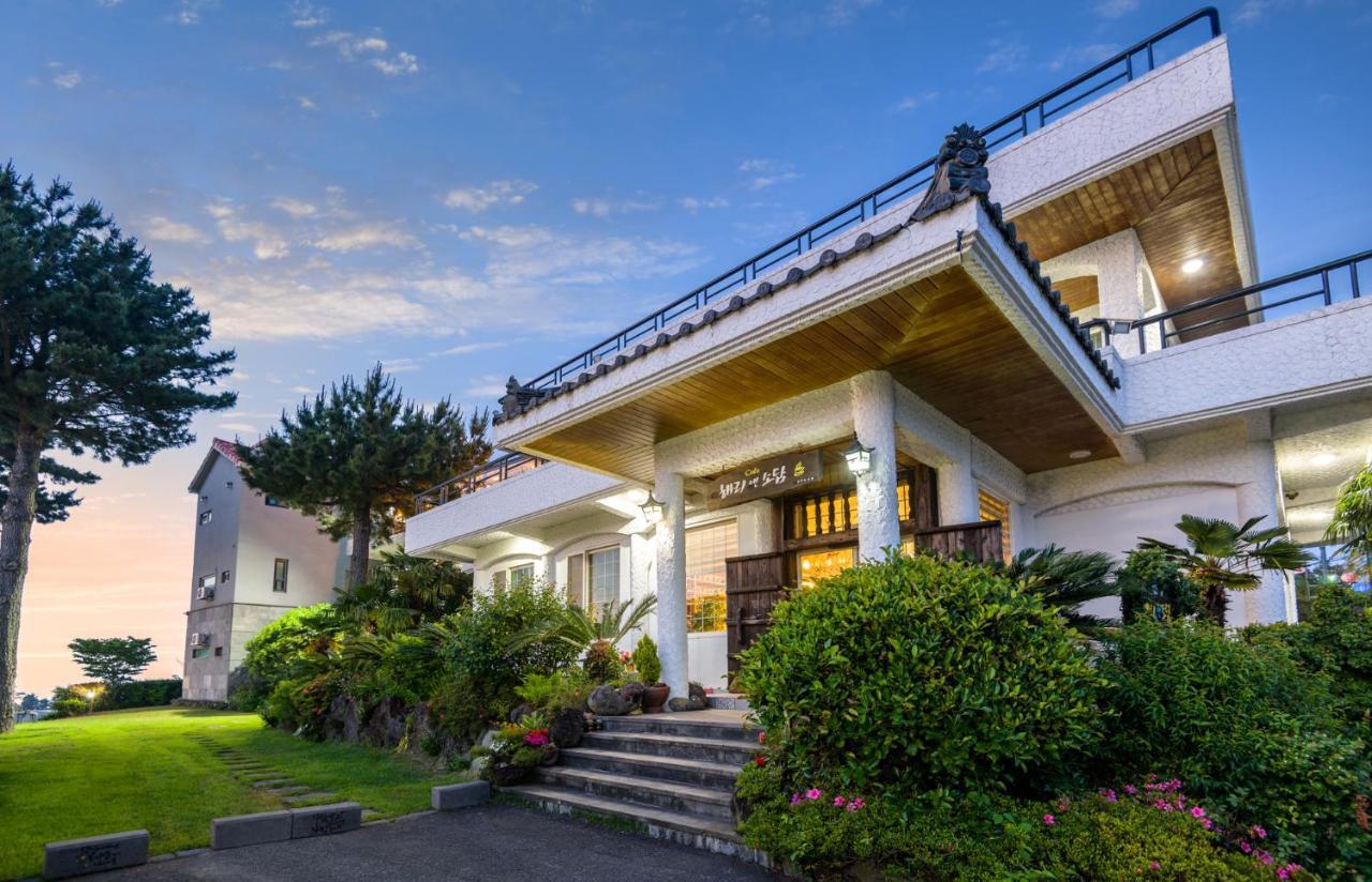 Harry And Sodam Pension Jeju Exterior foto