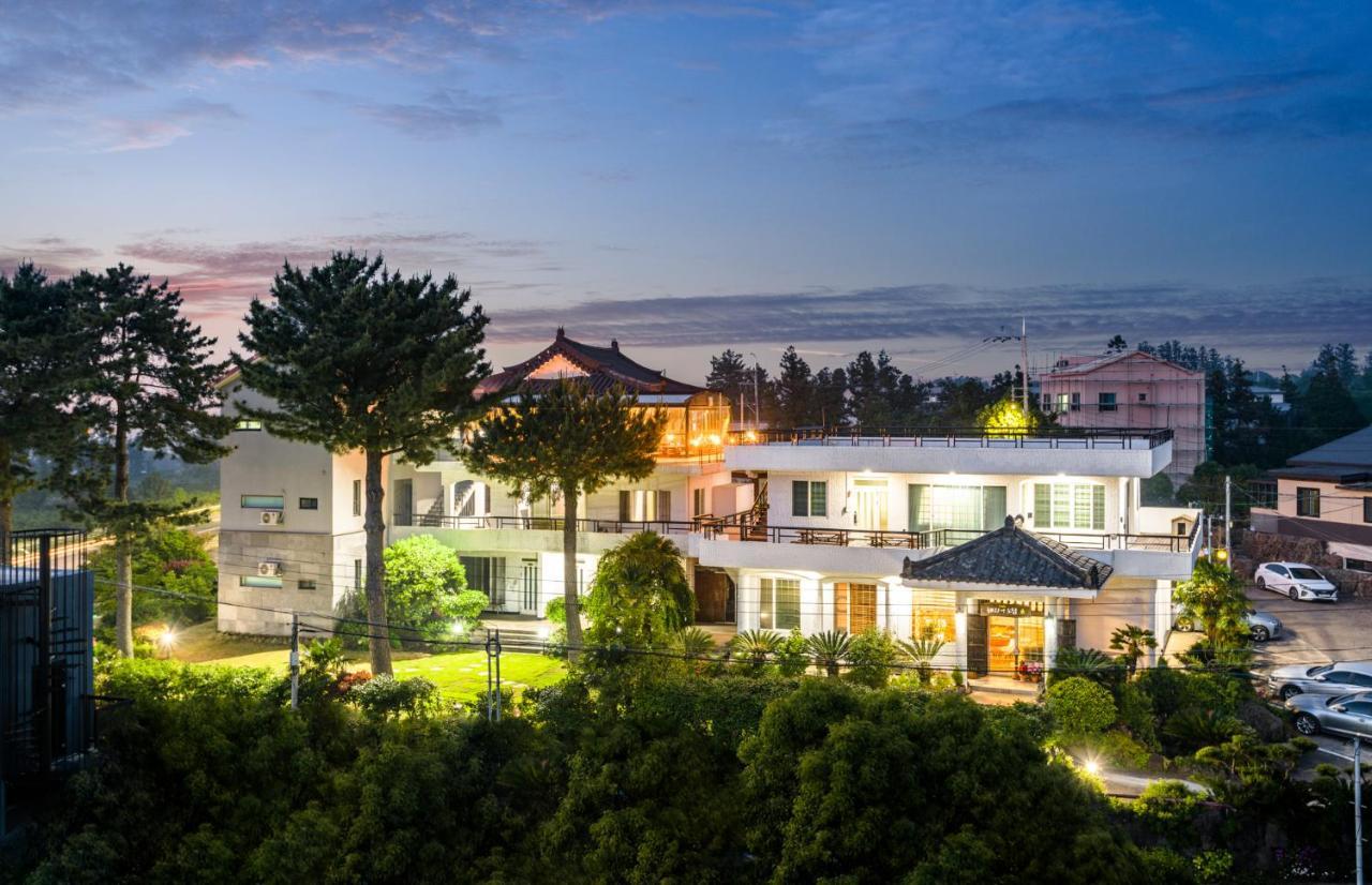 Harry And Sodam Pension Jeju Exterior foto