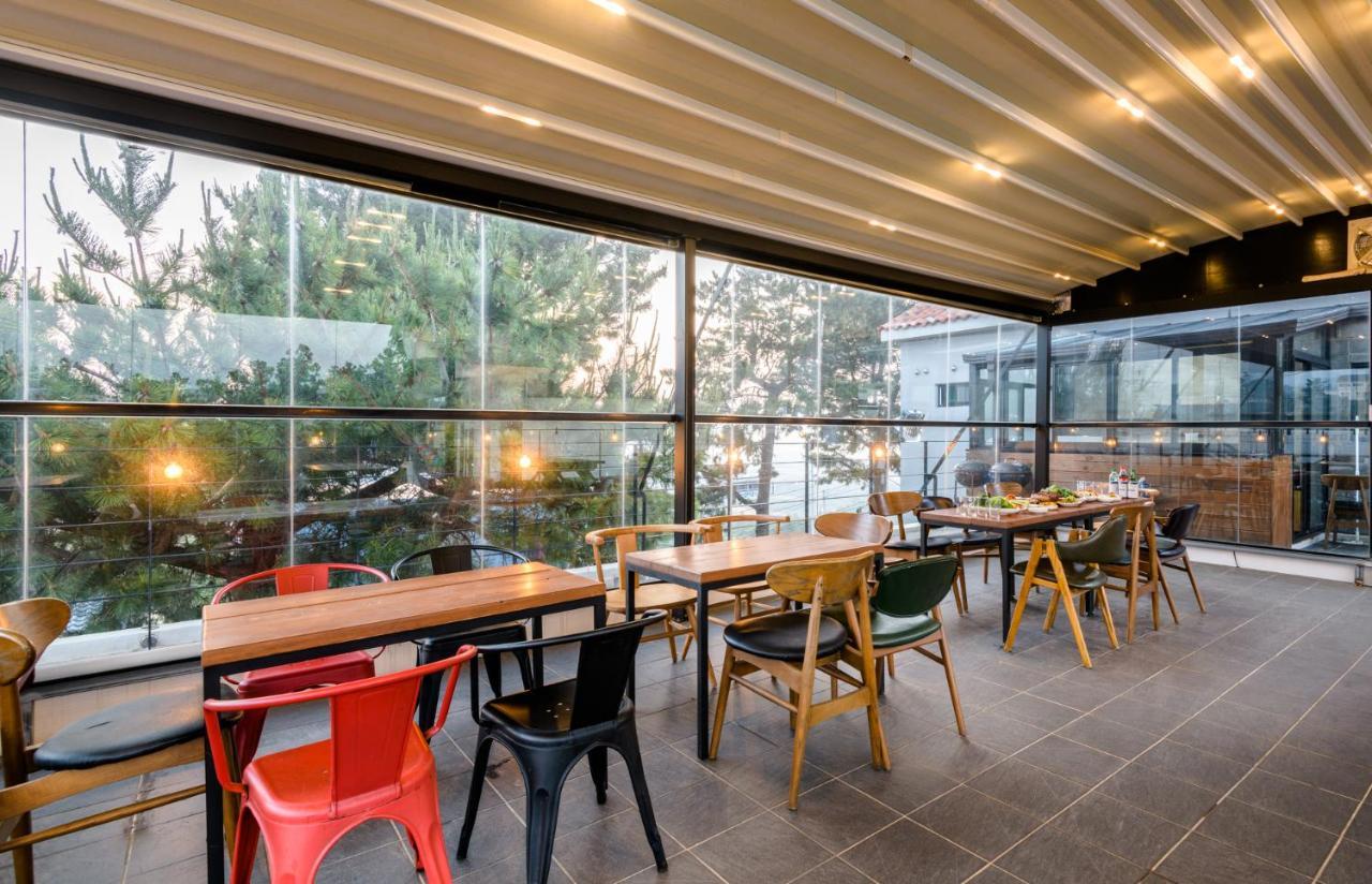 Harry And Sodam Pension Jeju Exterior foto